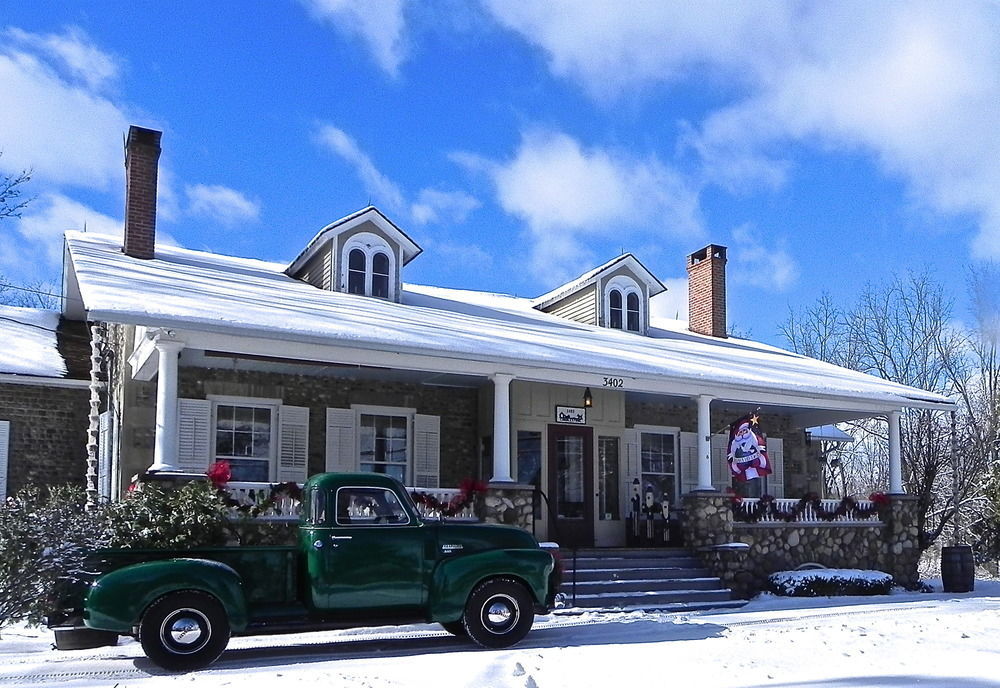 1837 Cobblestone Cottage Canandaigua Eksteriør billede